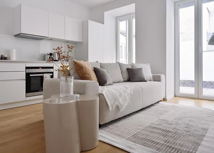 Luxury 2 Bedroom With Garden *